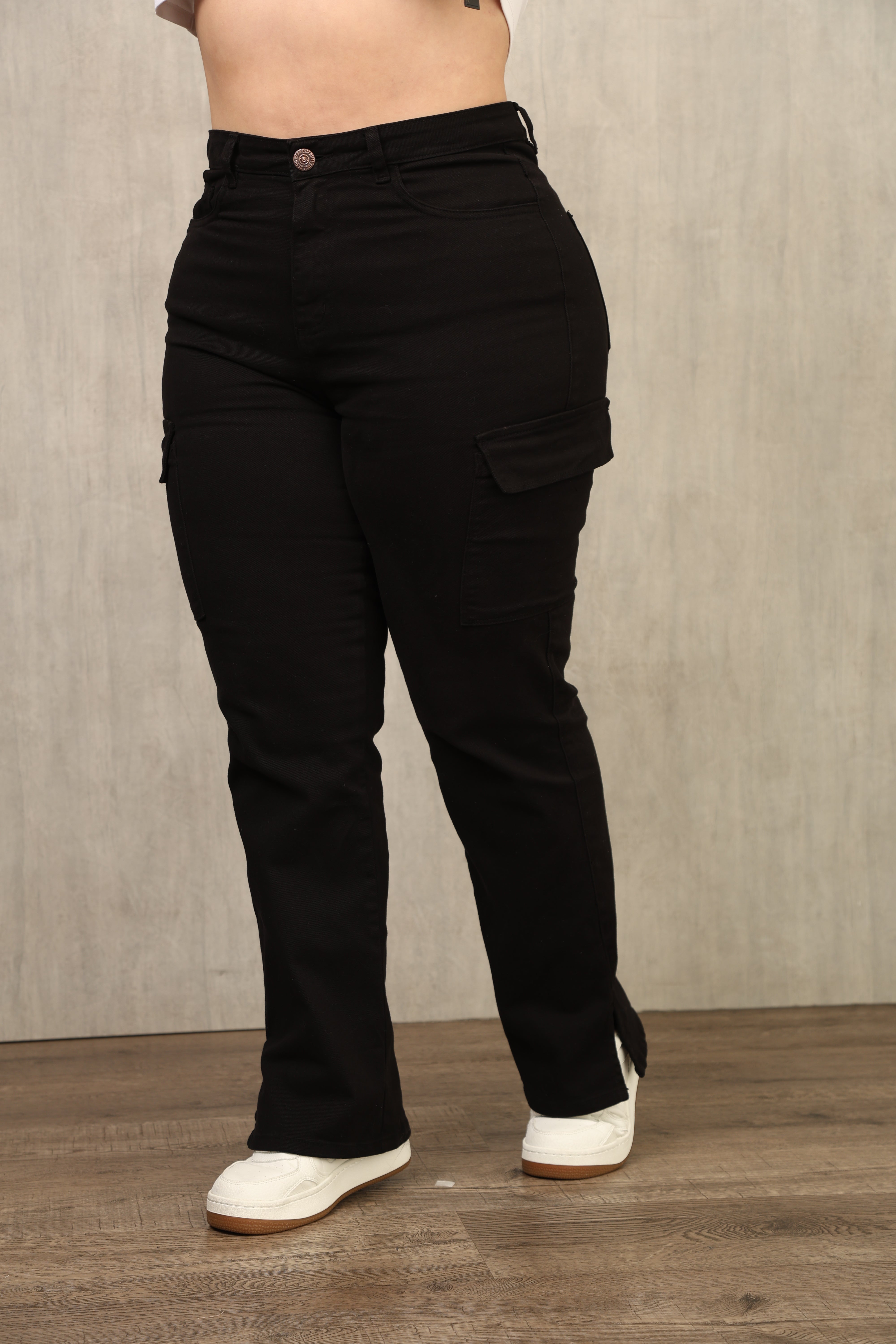 MOM FLARE CARGO, COLOR NEGRO – TIRO ALTO – MODA COLOMBIANA – REF: 756 PL