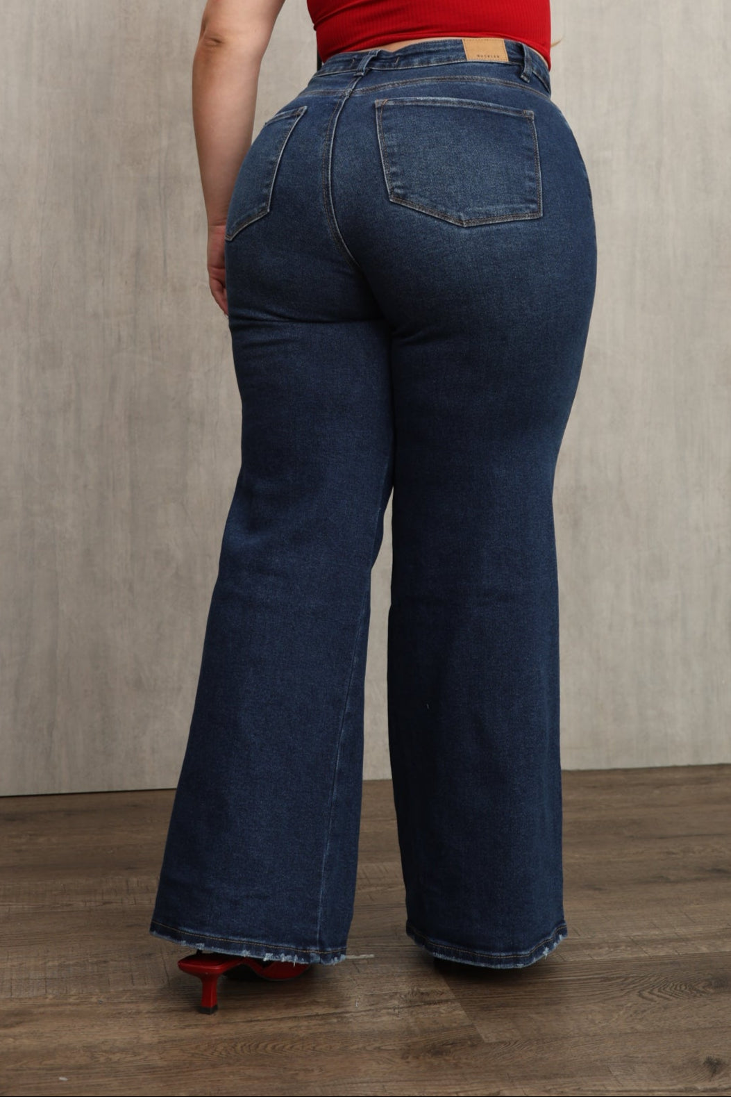 JEAN PALAZZO DAMA – TIRO MEDIO – APLICACIÓN DE PIEDRAS – MODA COLOMBIANA – REF: 9822 PL