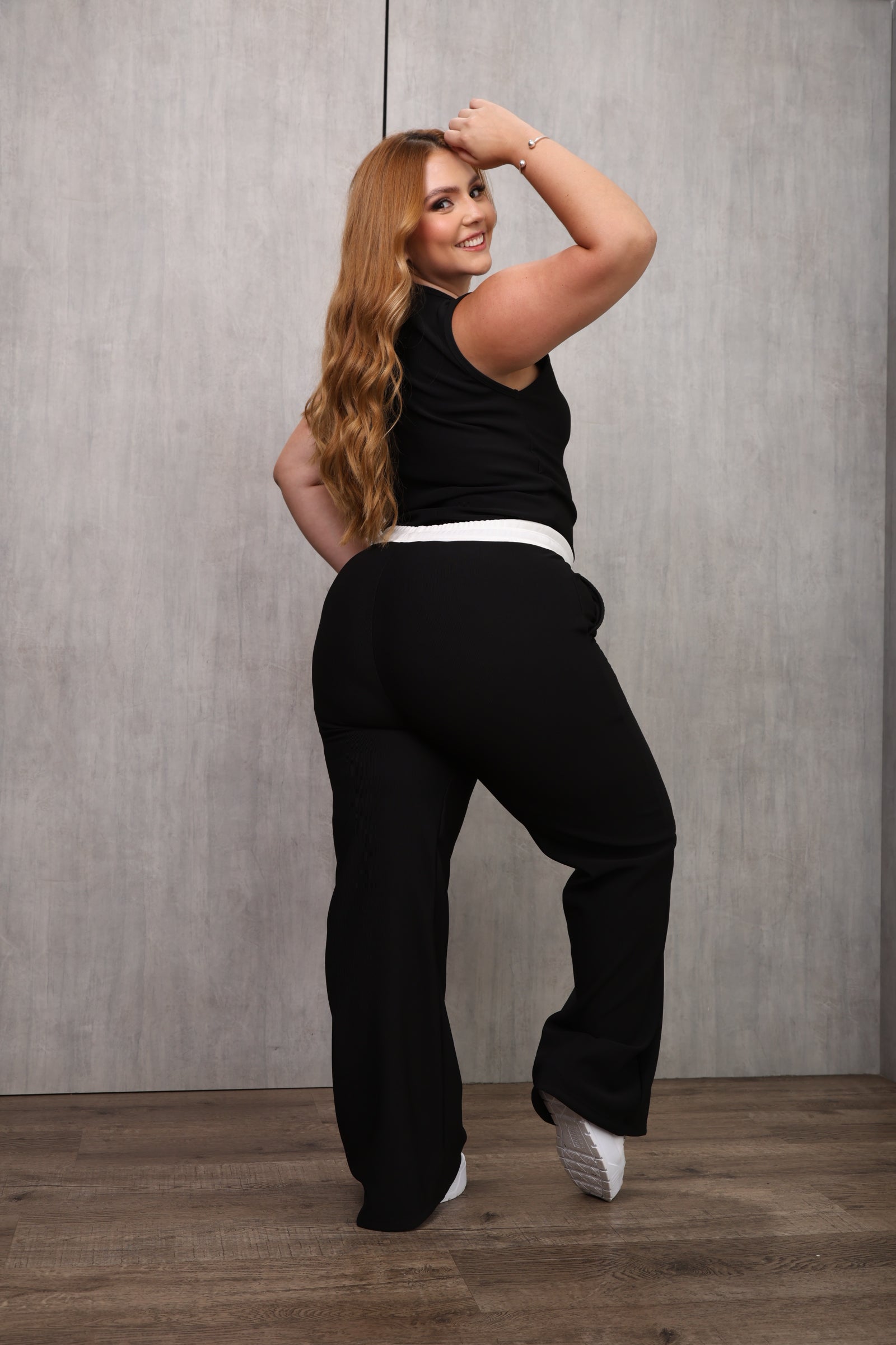 CONJUNTO DAMA – CAMISETA Y PANTALÓN PALAZZO COLOR NEGRO – MODA COLOMBIANA – REF: 9830 PL