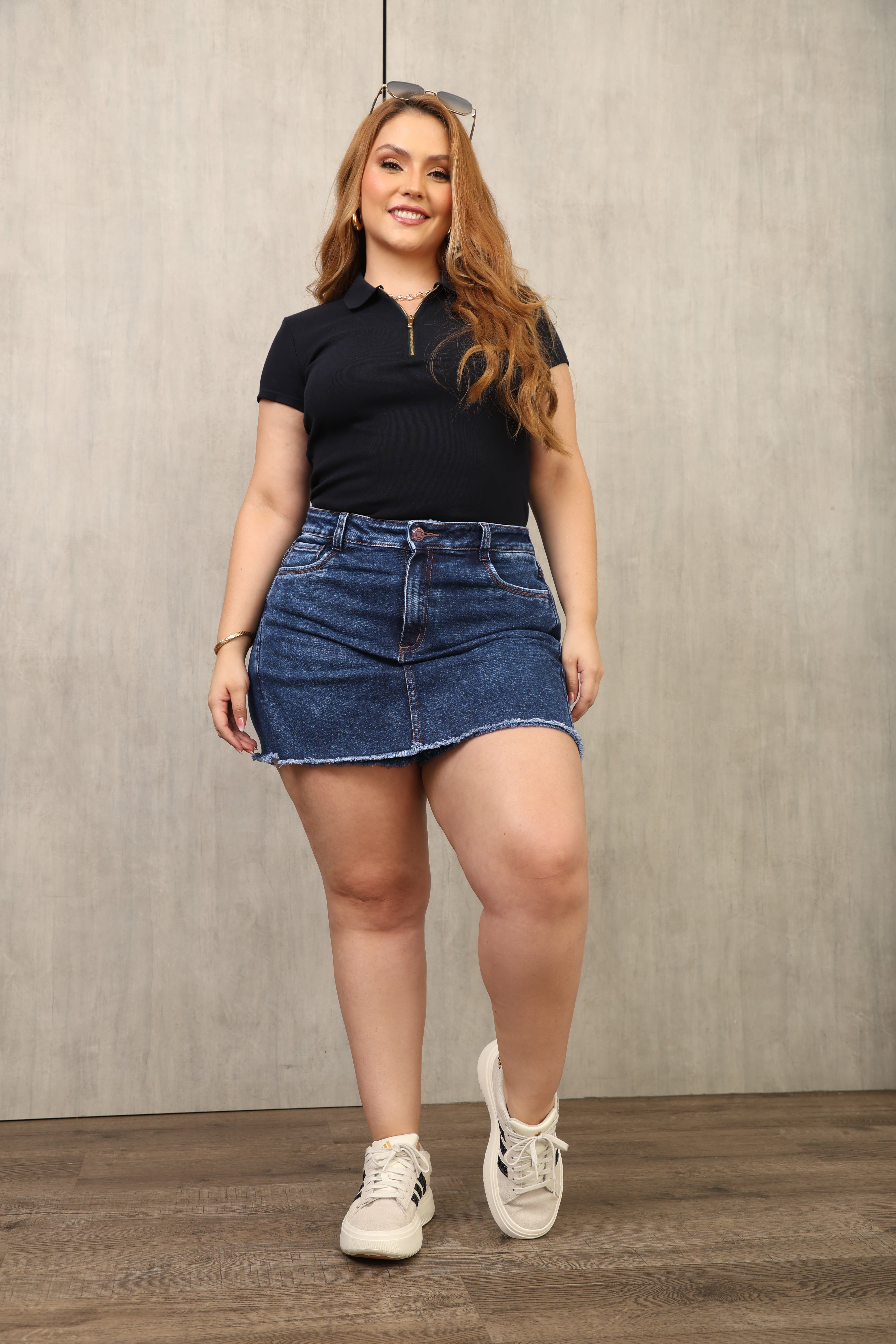 FALDA SHORT – DENIM – TIRO ALTO – MODA COLOMBIANA – REF: 9821