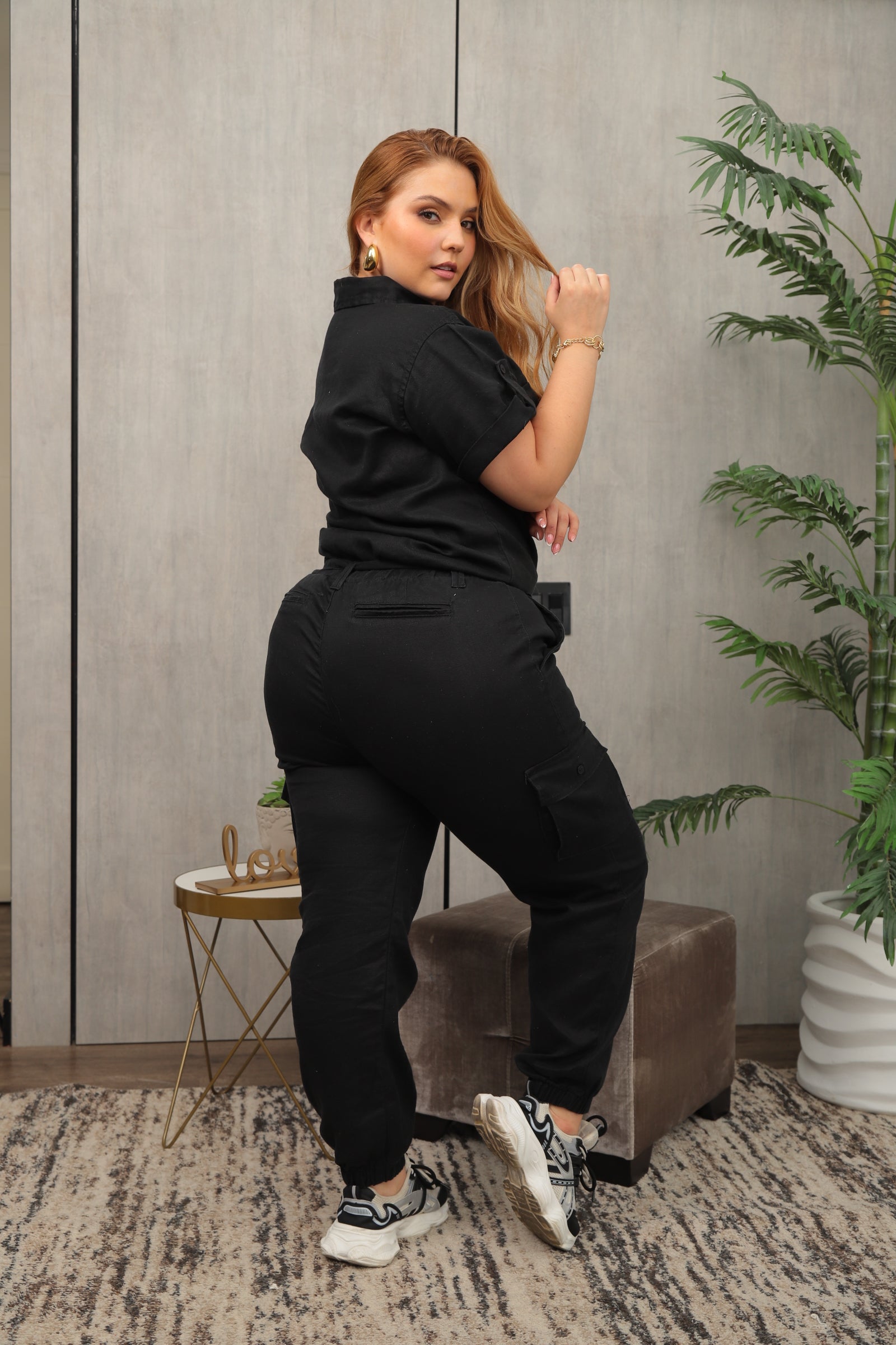 ENTERIZO NEGRO DAMA, TELA RÍGIDA, MODA COLOMBIANA – Ref: 9799 PL