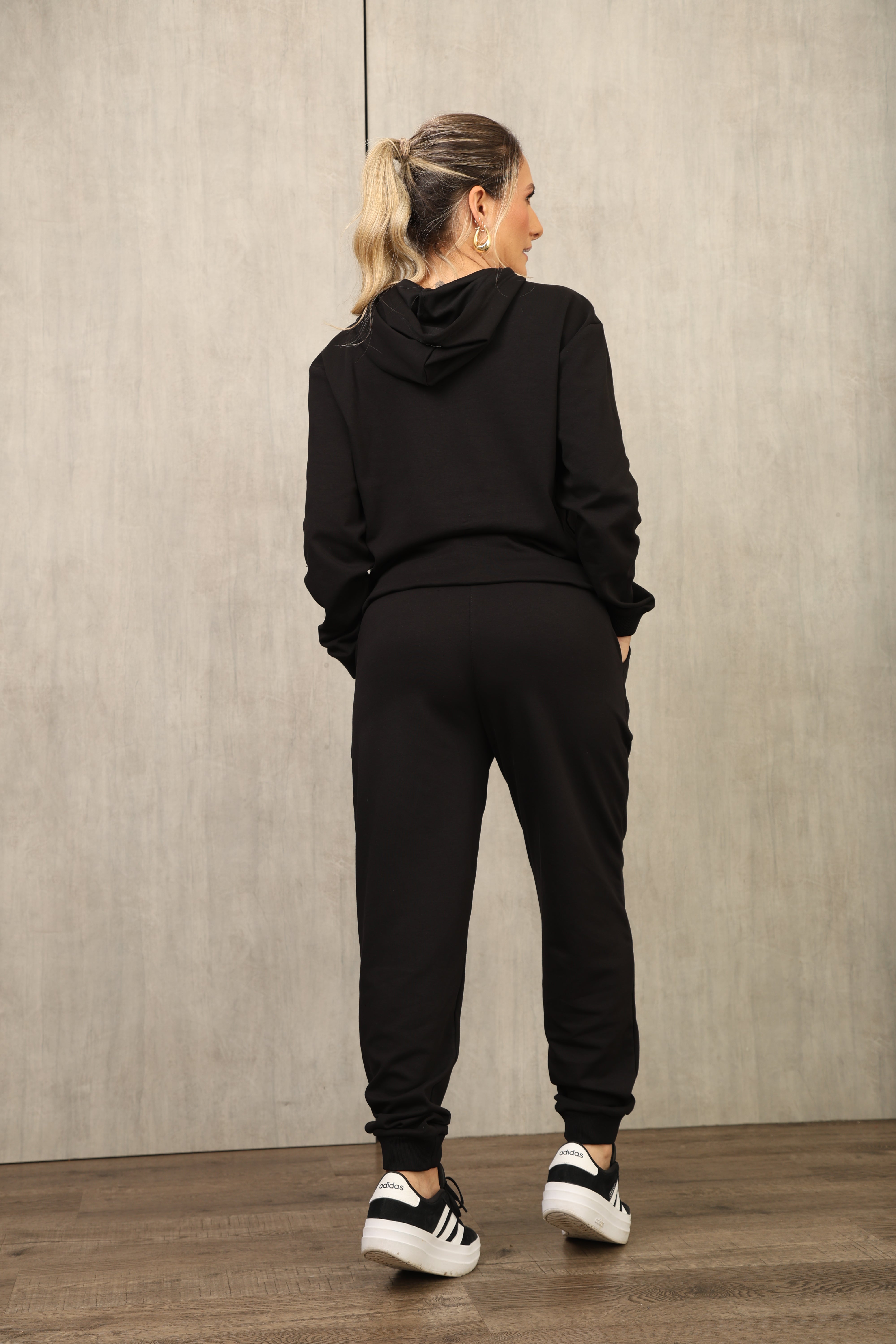 SET DE SUDADERA, COLOR NEGRO,  MODA COLOMBIANA – Ref: 9807