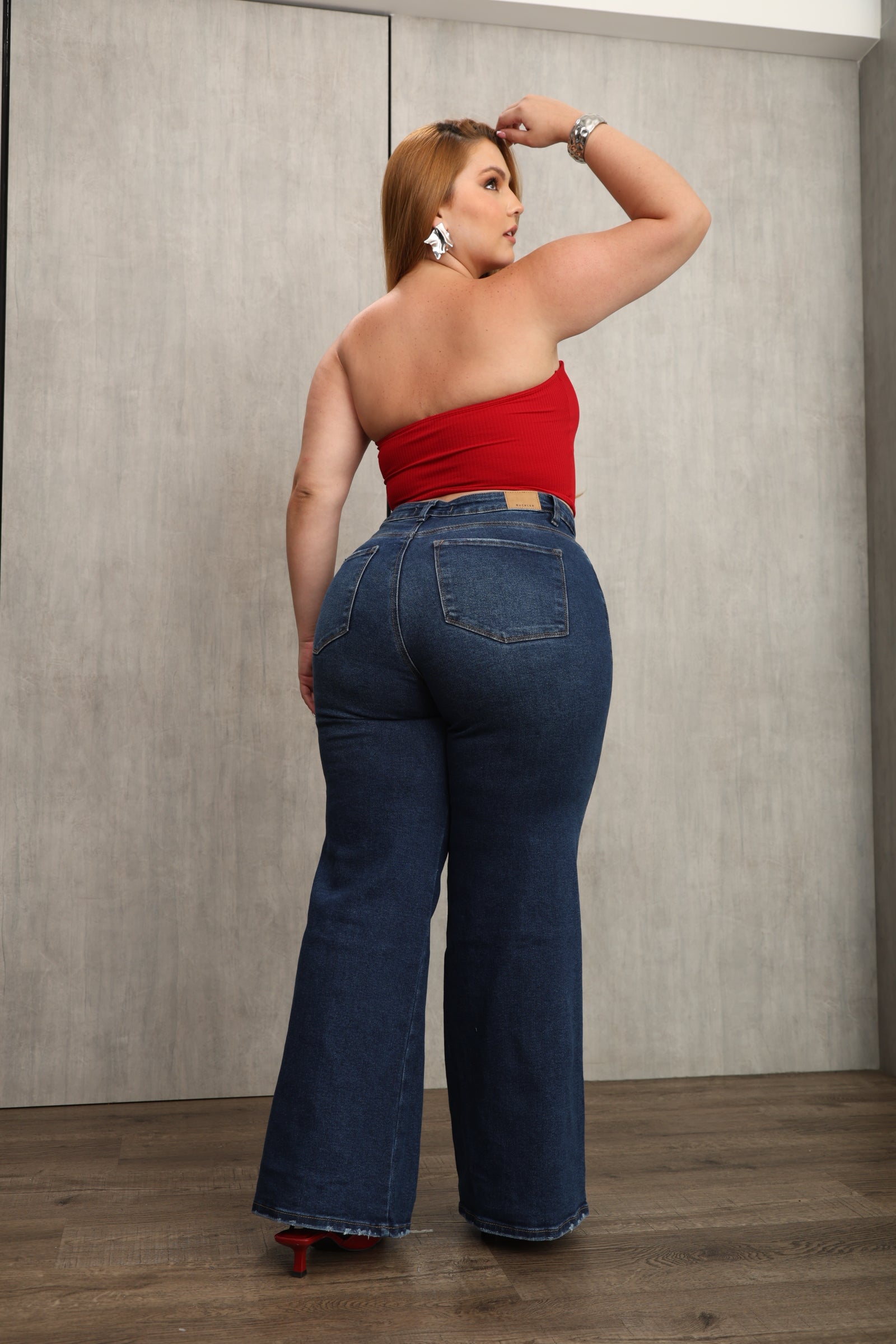 JEAN PALAZZO DAMA – TIRO MEDIO – APLICACIÓN DE PIEDRAS – MODA COLOMBIANA – REF: 9822 PL