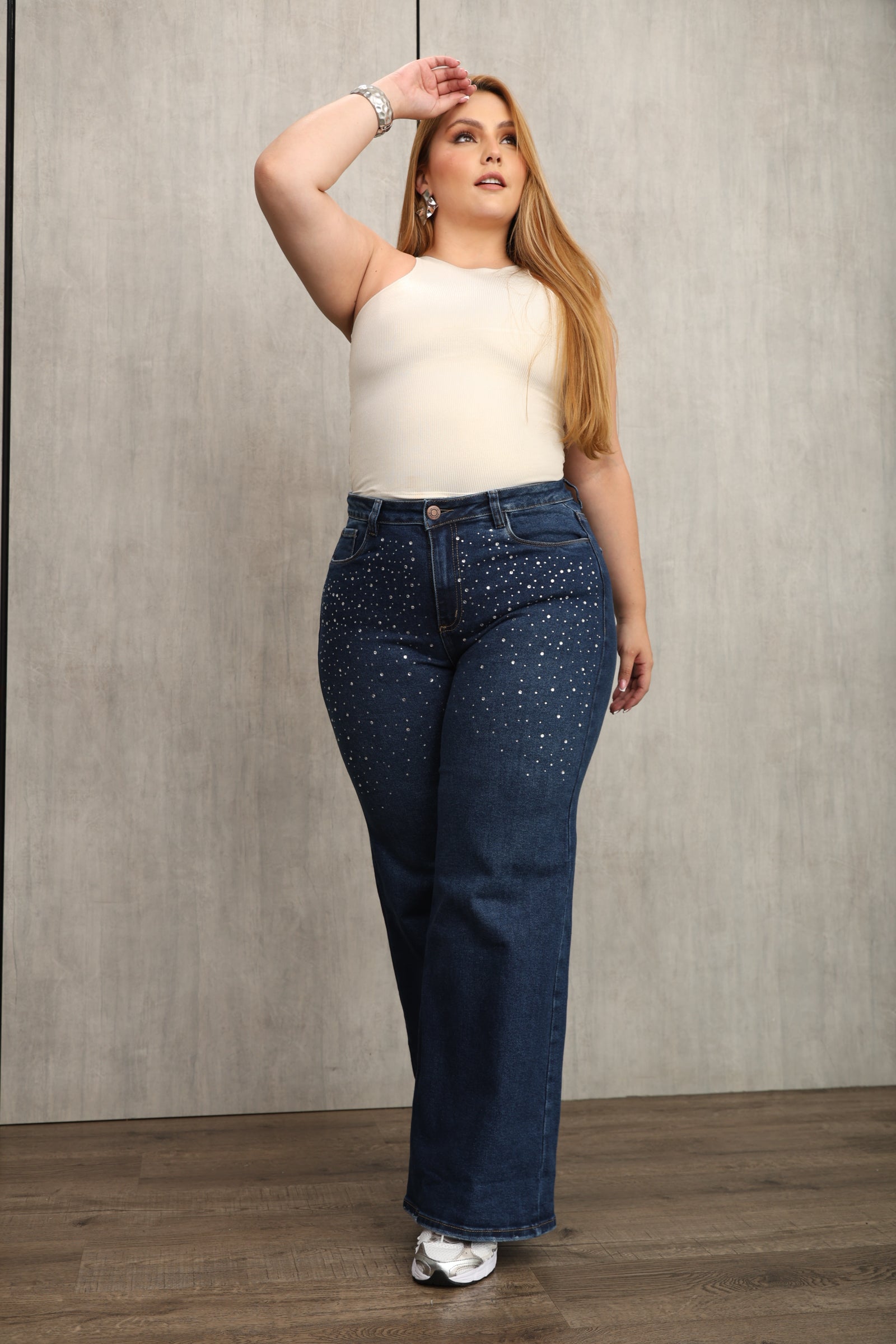 JEAN PALAZZO DAMA – TIRO MEDIO – APLICACIÓN DE PIEDRAS – MODA COLOMBIANA – REF: 9822 PL